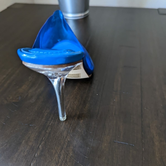 Neon Blue Stilleto Heels - Picture 7 of 13